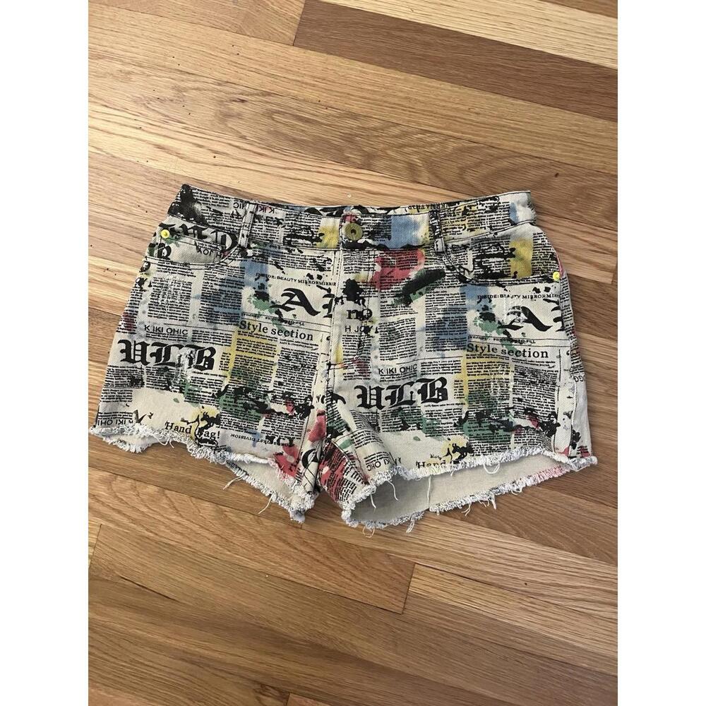 Y2K Style Newspaper Print Jean Shorts Distressed Frayed Hem Graffiti Grunge M